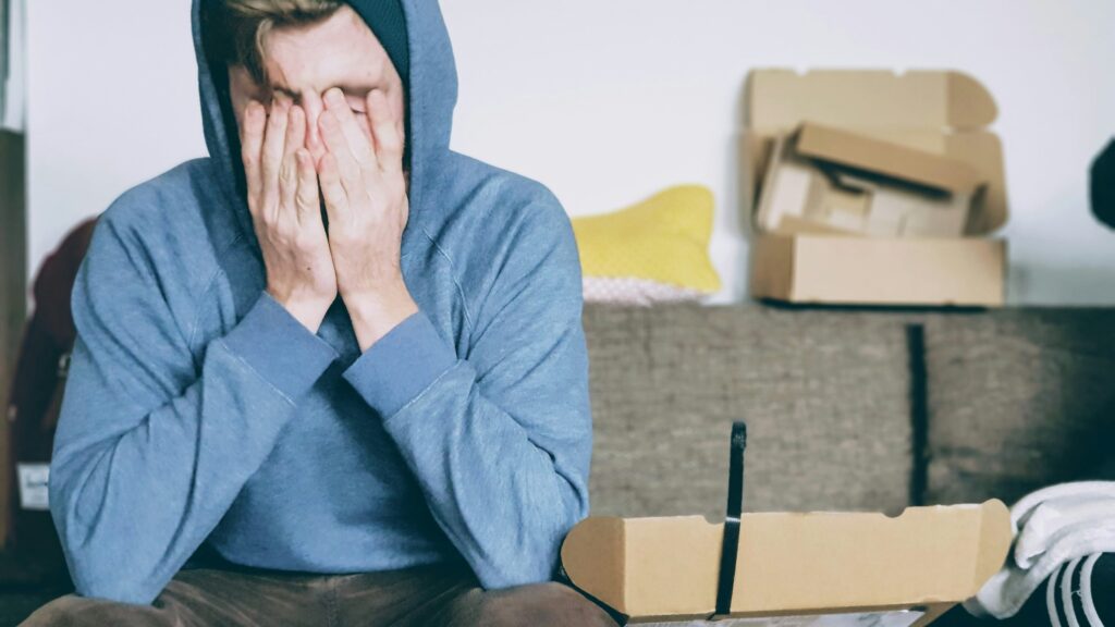 Overthinking क्यों होती है? Person stressed